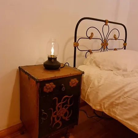 Kassandras Place In Village *