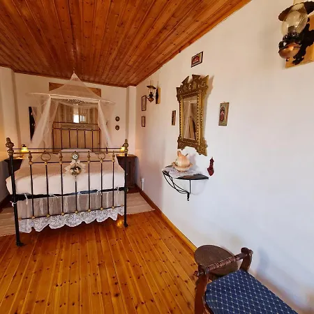 Kassandras Place In Village Omodos
