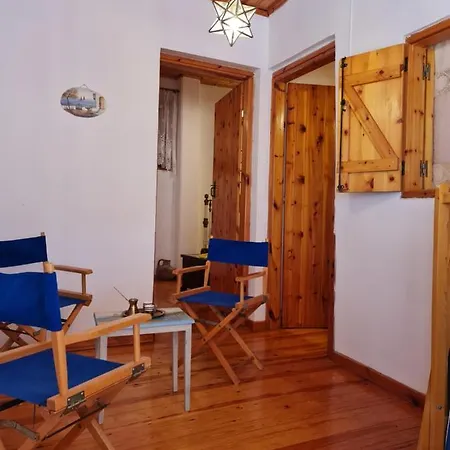 Kassandras Place In Village בית נופש *