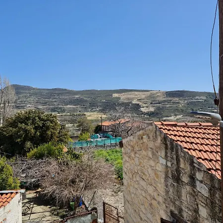 Kassandras Place In Village Omodos