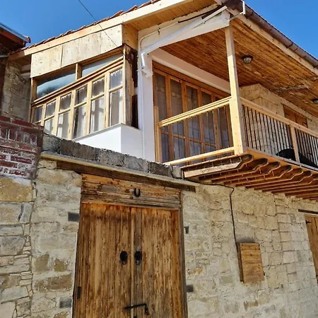 Kassandras Place In Village Feriehus