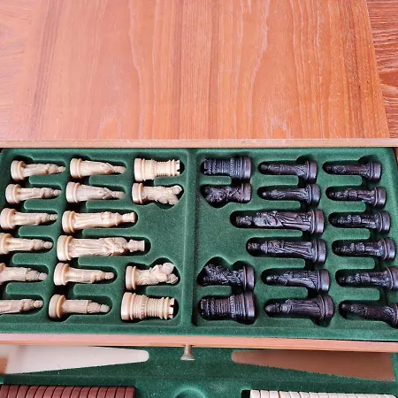 Feriehus Kassandras Place In Village *