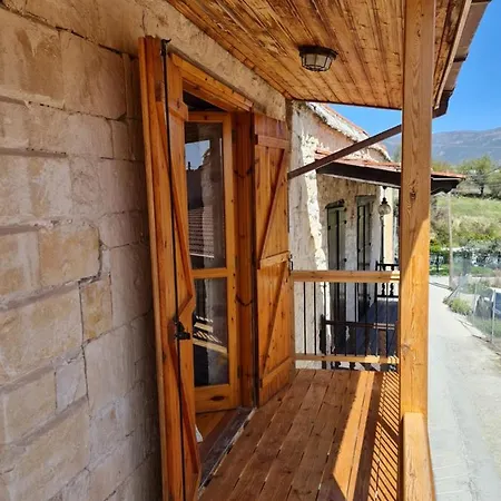 Kassandras Place In Village Omodos