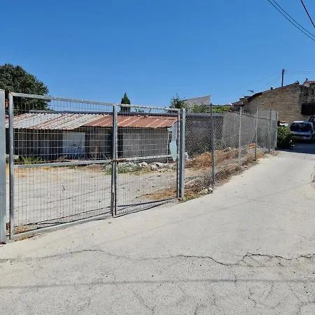 Kassandras Place In Village *