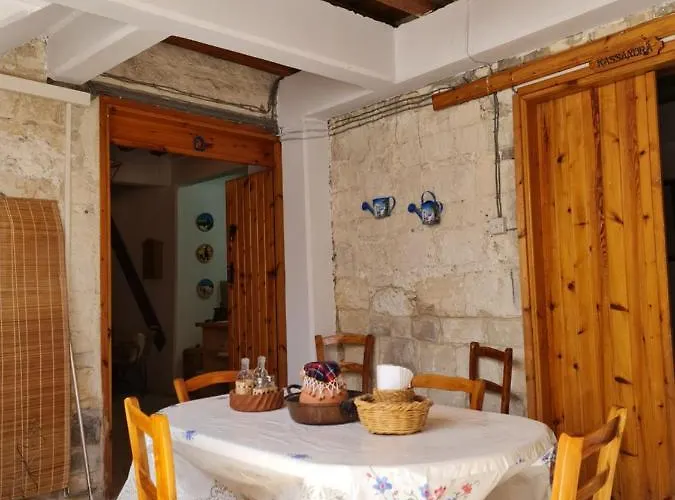 Kassandras Place In Village * Όμοδος
