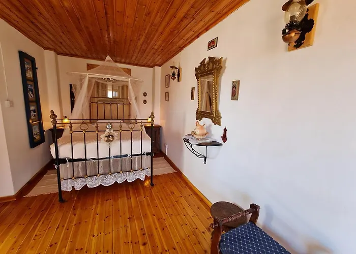 Kassandras Place In Village Omodos