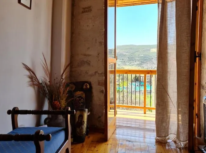 Kassandras Place In Village Όμοδος