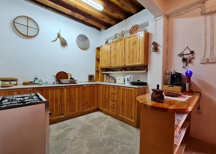 Kassandras Place In Village